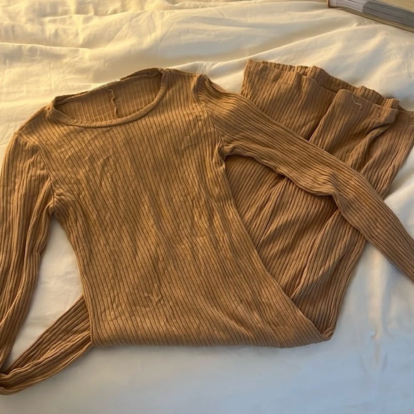 Reformation Dress - Picture 1 of 4